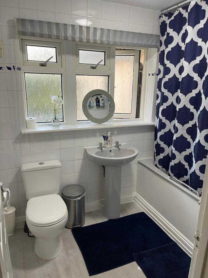 Shared House In Chakeshill Drive Hotel Bristol Bagian luar foto