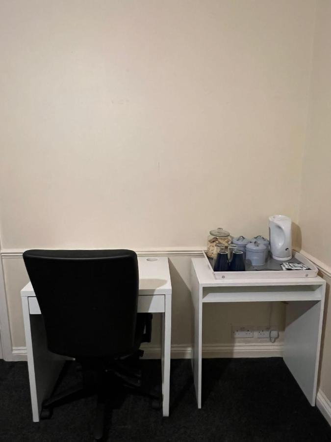 Shared House In Chakeshill Drive Hotel Bristol Bagian luar foto