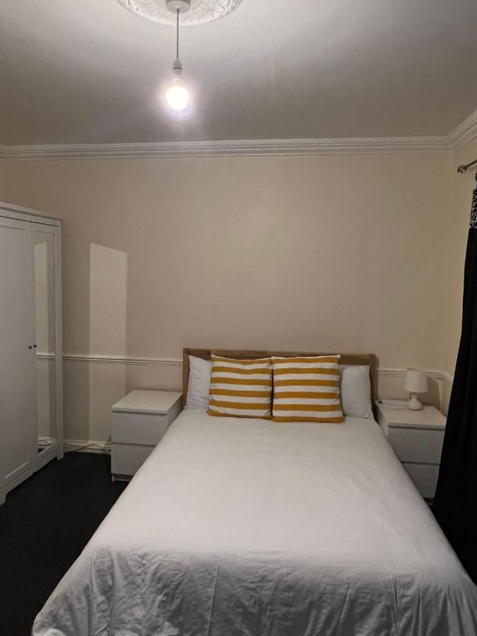 Shared House In Chakeshill Drive Hotel Bristol Bagian luar foto