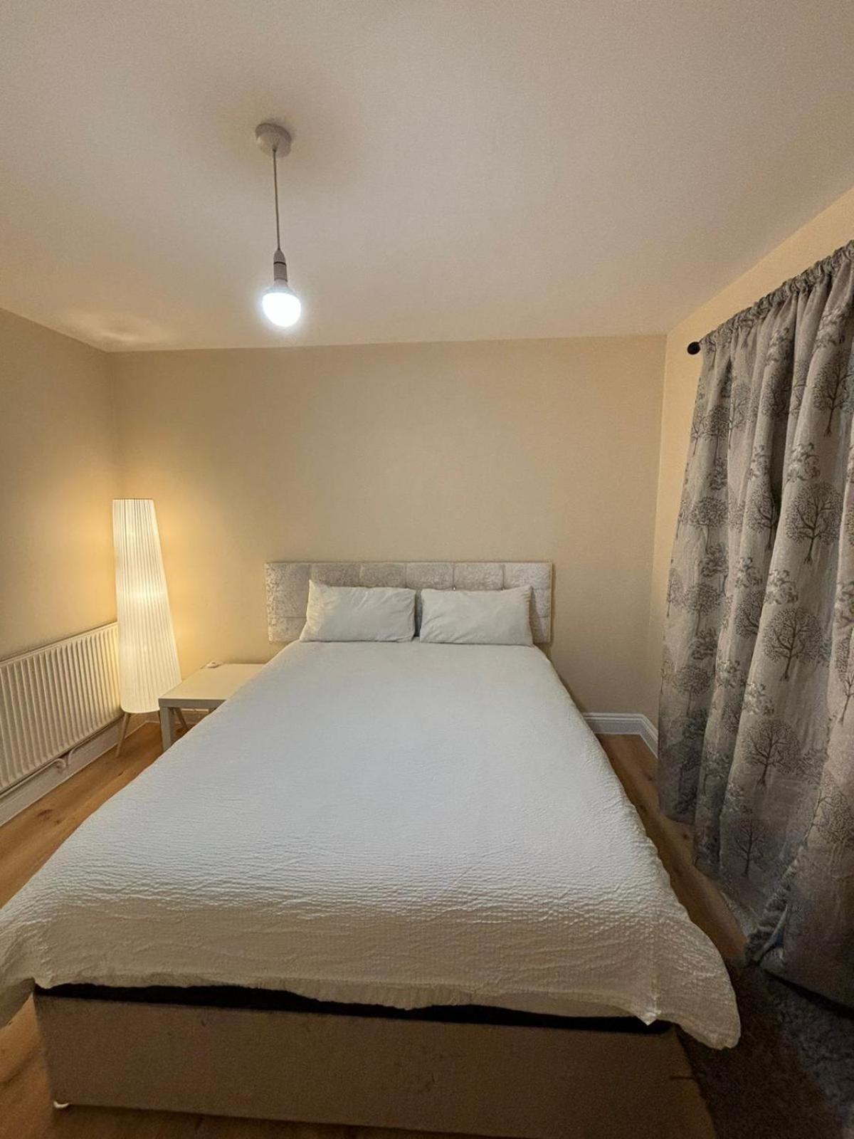 Shared House In Chakeshill Drive Hotel Bristol Bagian luar foto