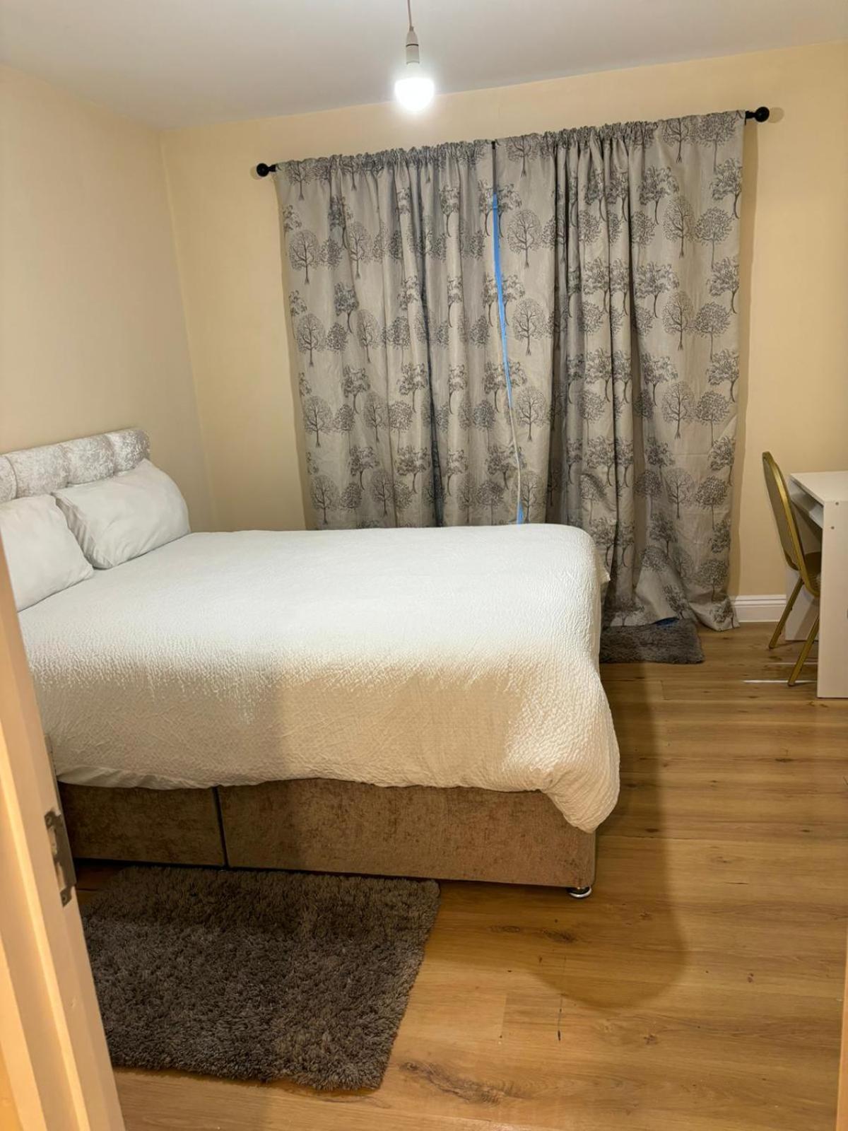 Shared House In Chakeshill Drive Hotel Bristol Bagian luar foto