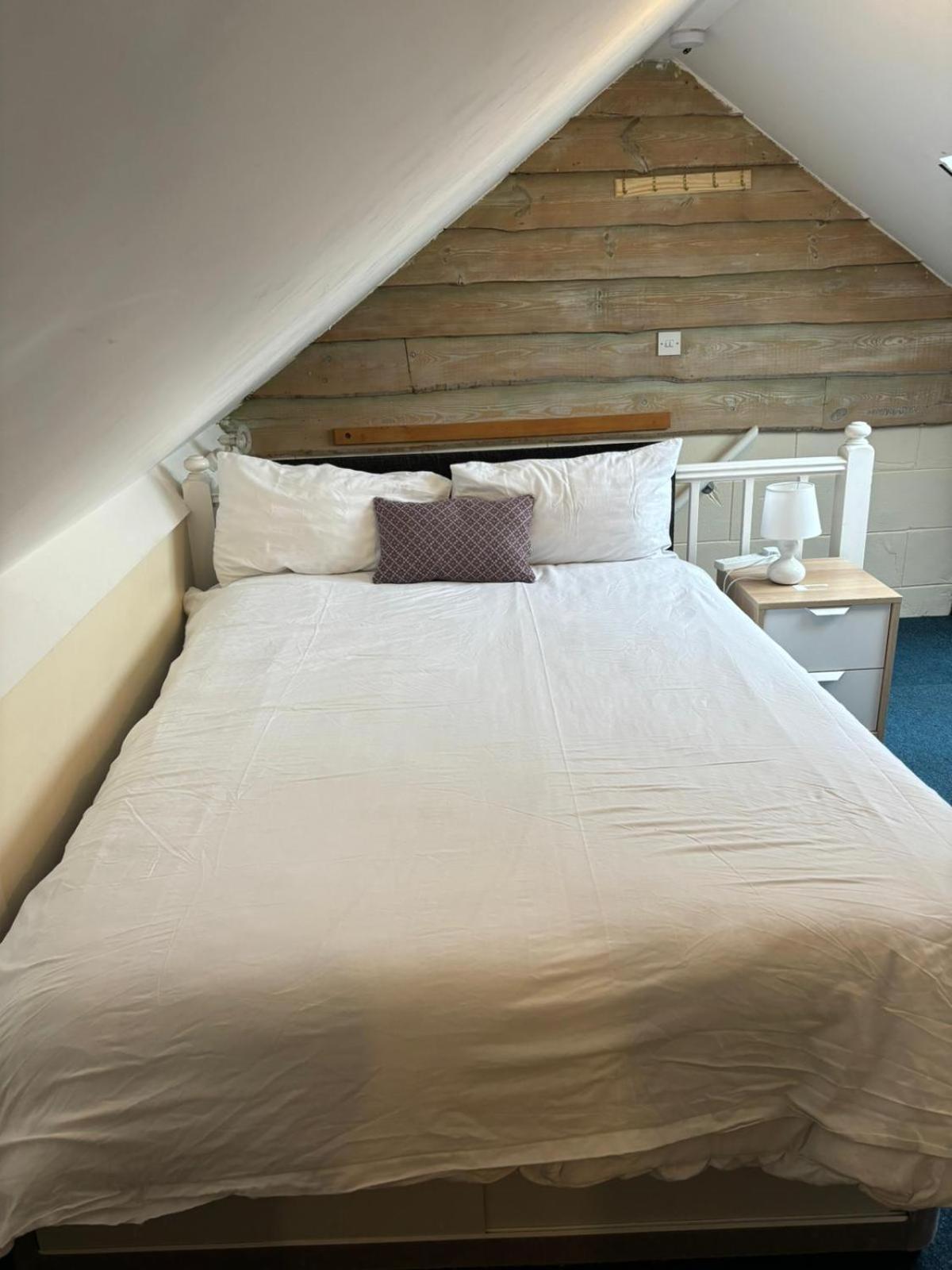 Shared House In Chakeshill Drive Hotel Bristol Bagian luar foto