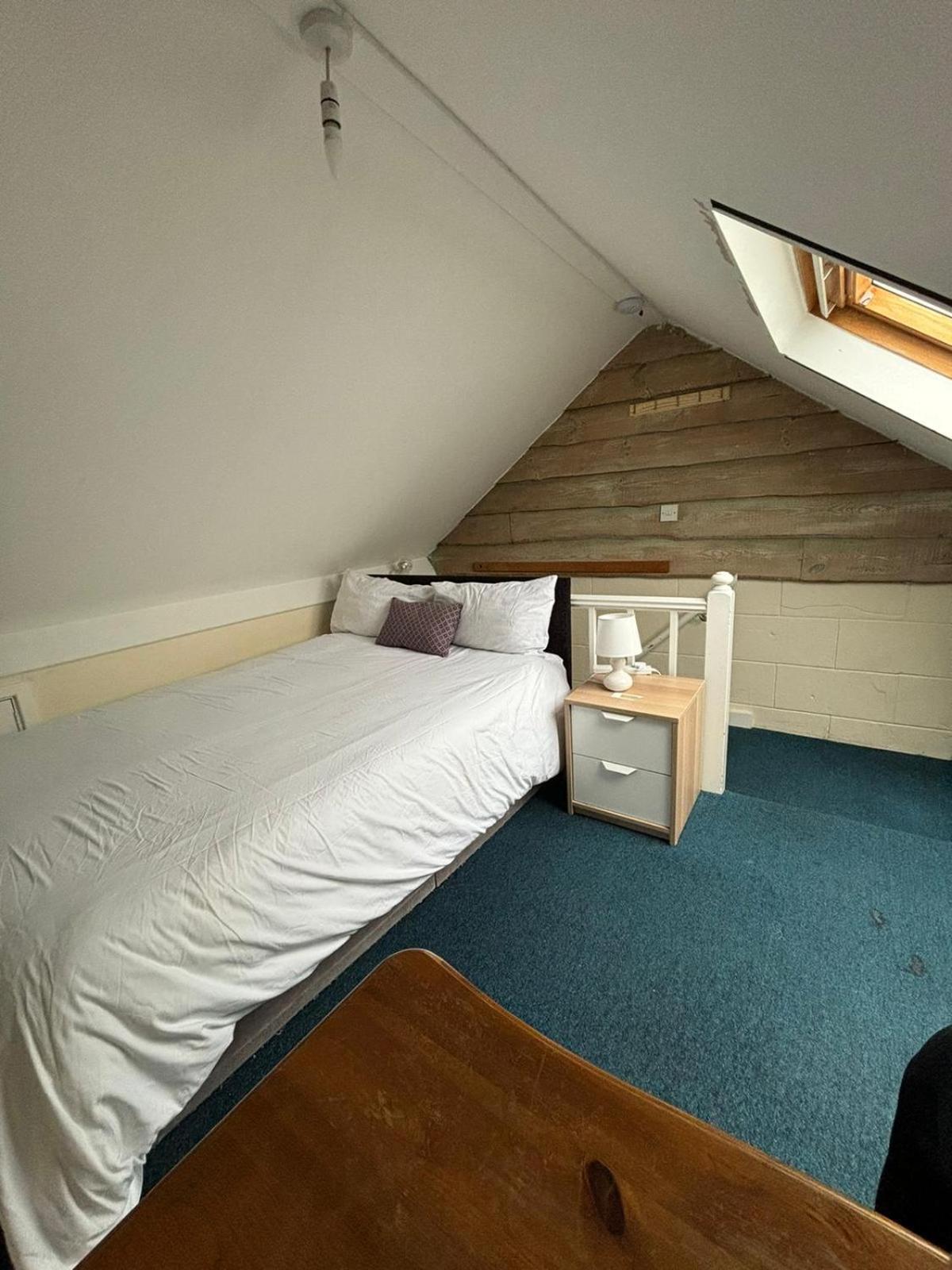 Shared House In Chakeshill Drive Hotel Bristol Bagian luar foto